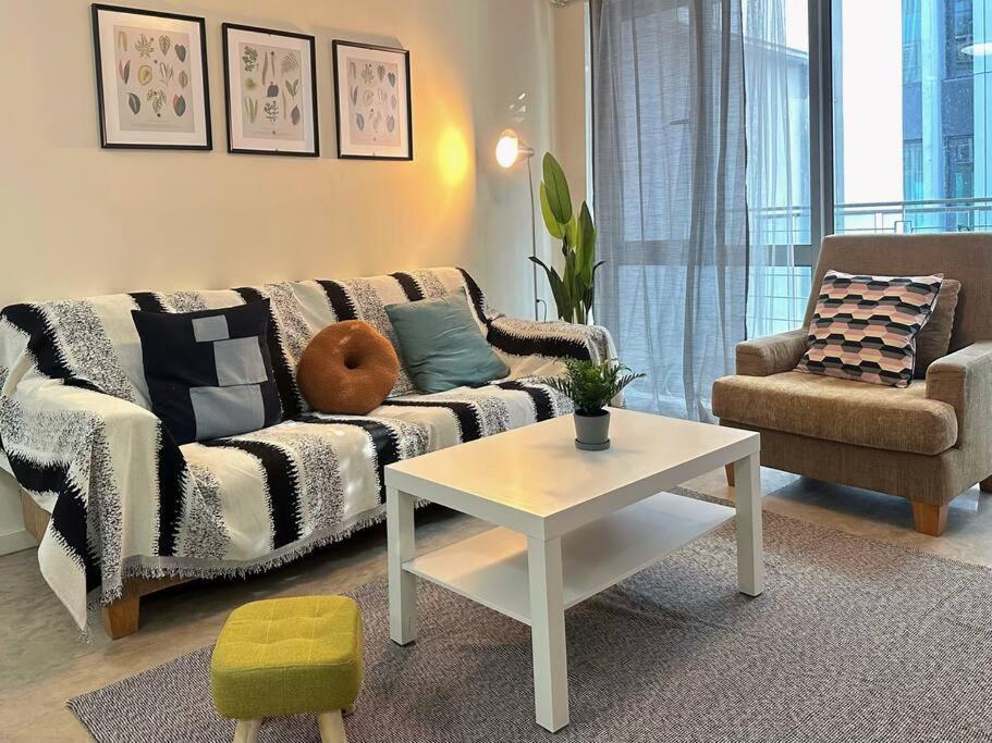 Bukit Bintang Fam Suite, 1min To Pavilion, 6-7 Pax, 2b2r Pangsapuri