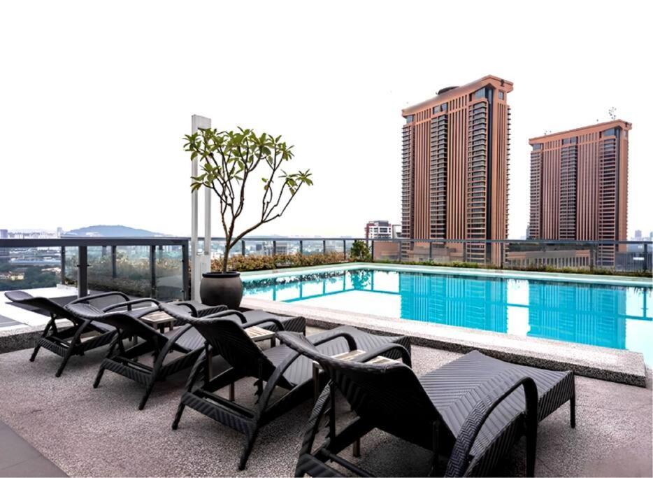 Bukit Bintang Fam Suite, 1min To Pavilion, 6-7 Pax, 2b2r Pangsapuri *